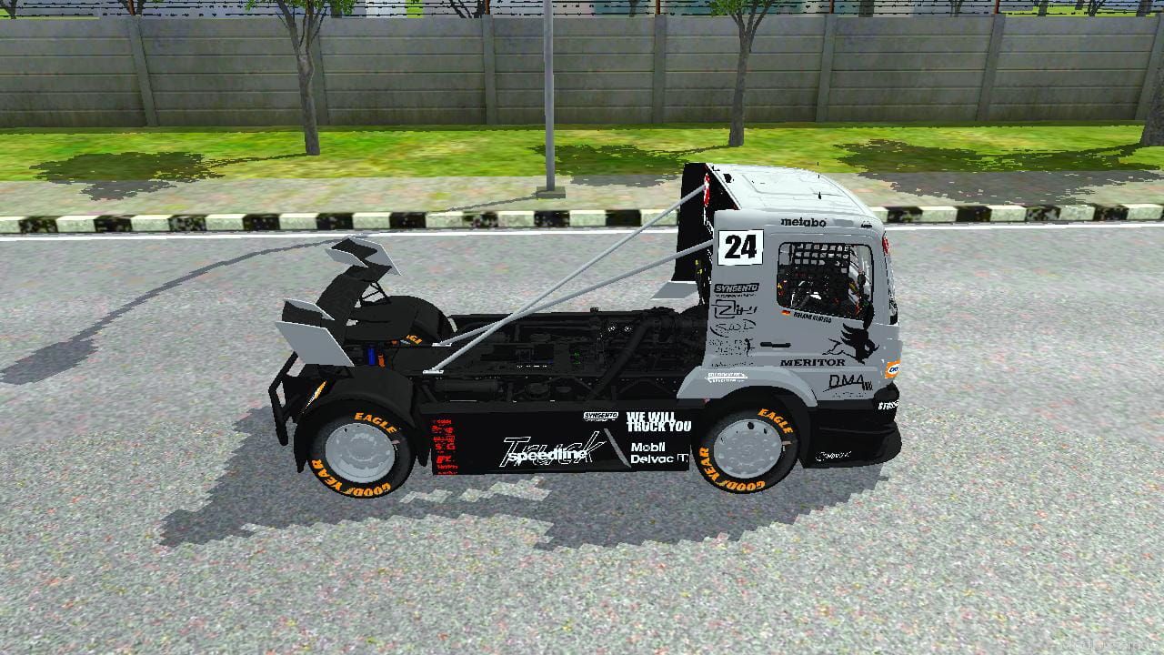 Photo of 2025 Mercedes Benz Racing Truk 3