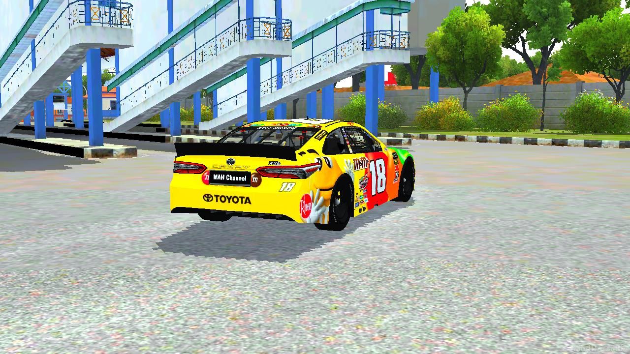 Photo of Toyota Nascar Camry 8